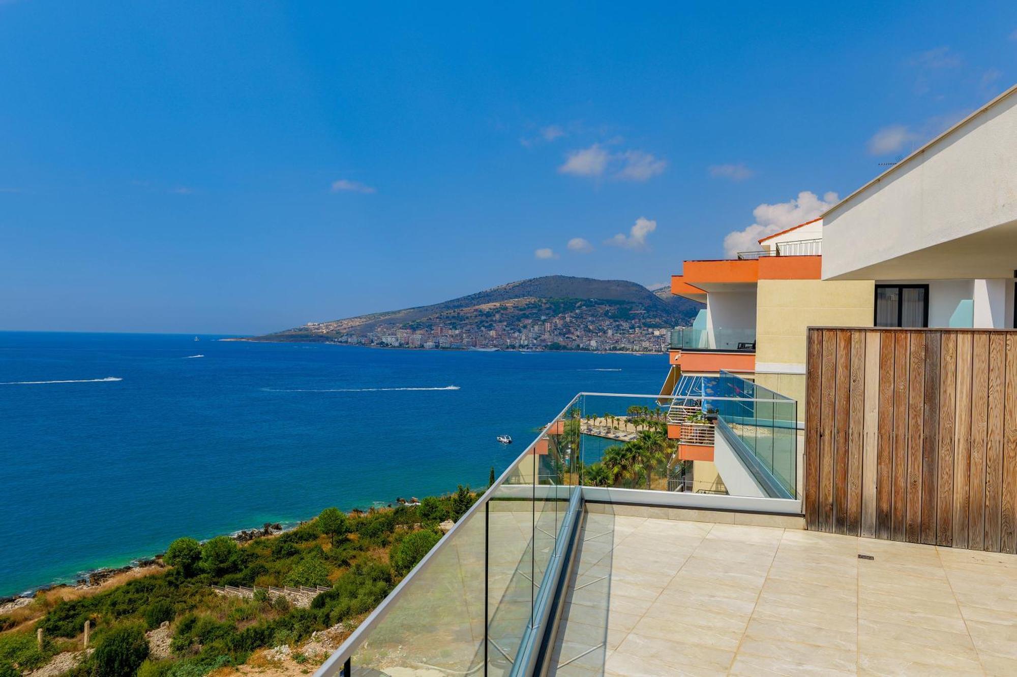 Dorchester Hotel Sarandë Exterior foto
