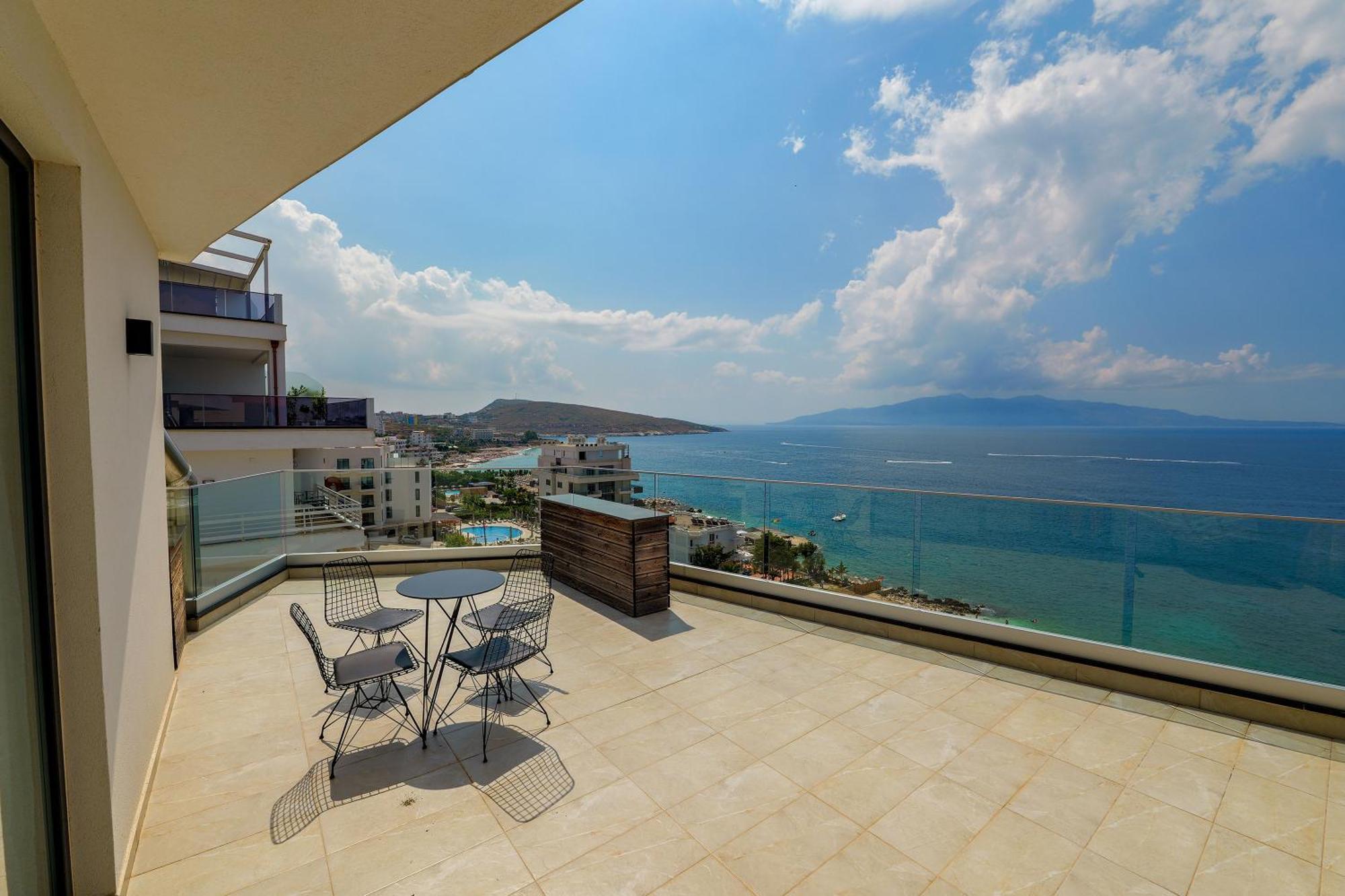 Dorchester Hotel Sarandë Exterior foto
